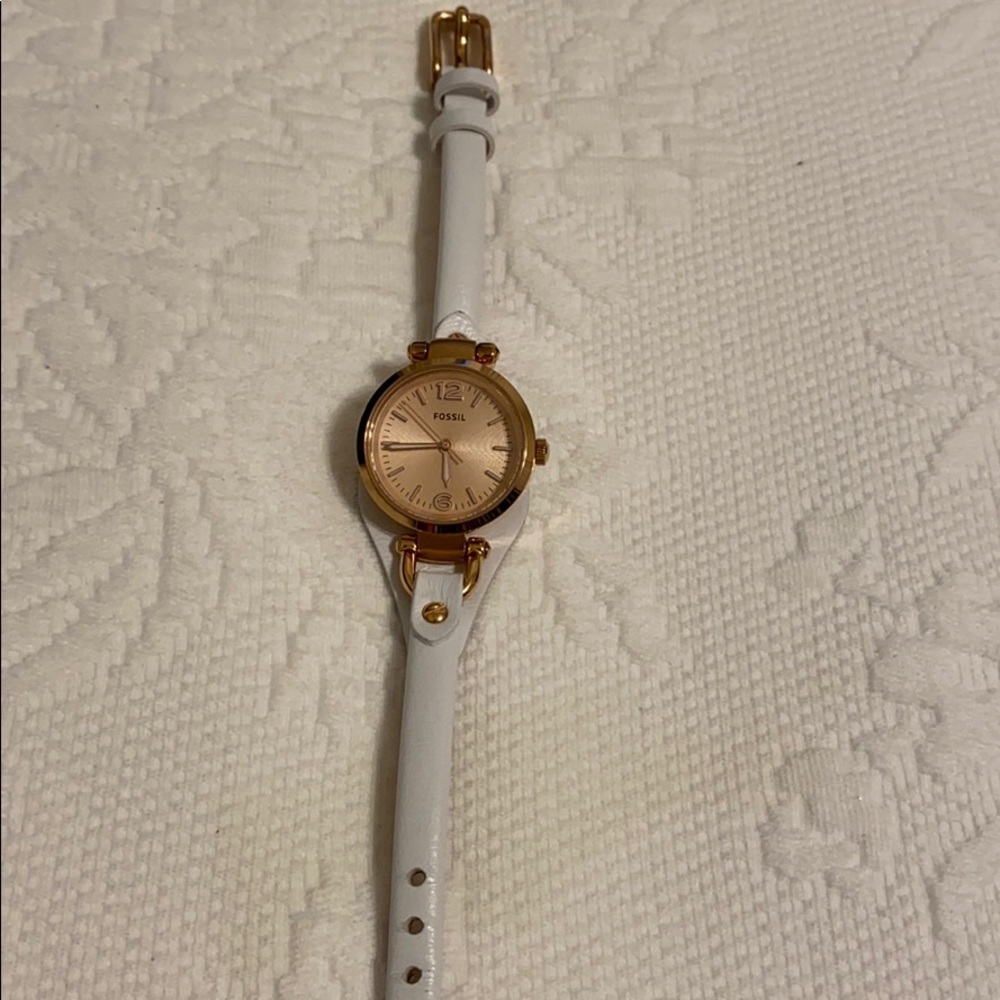 Fossil Watch - Picture 4 of 6